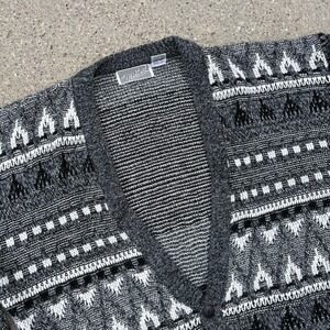 Method Sweater Knit Cardigan‎ Gray White Patterned Long Sleeve Large Vintage